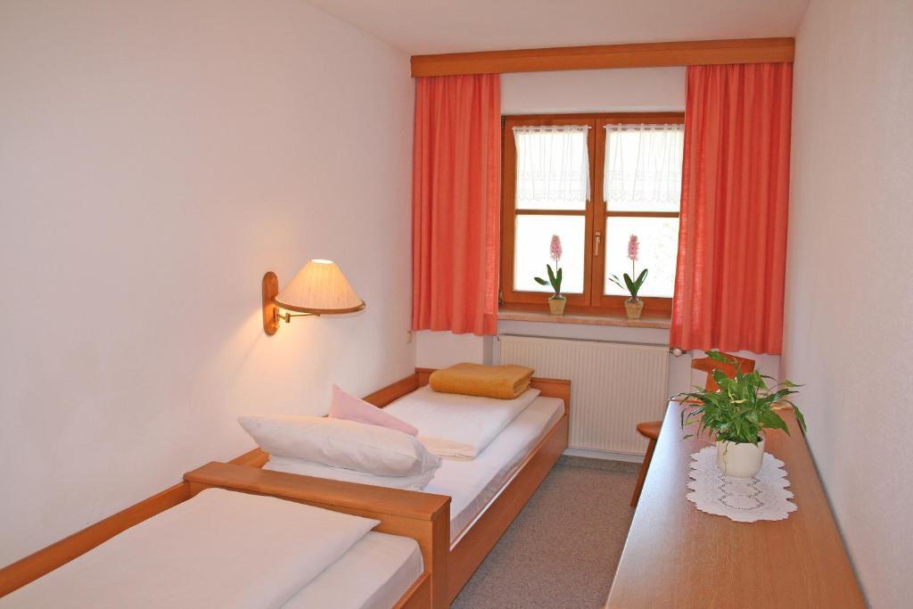 Ferienhaus Am Roemerweg Klais Quarto foto